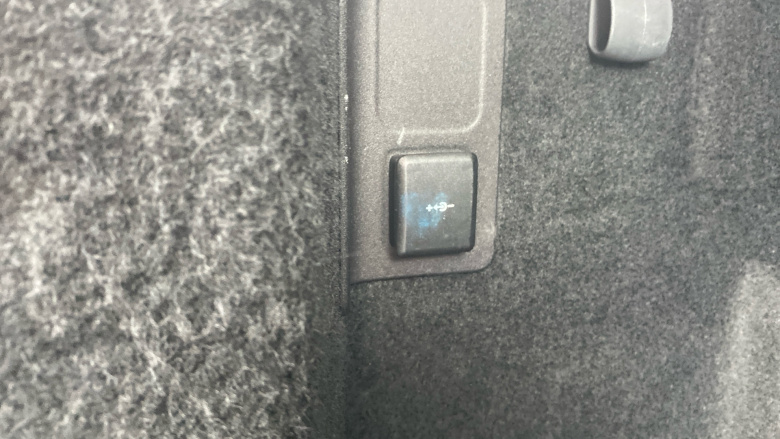 Jaguar E-Pace 2.0 D200 R-Dynamic SE 5dr Auto Diesel Estate